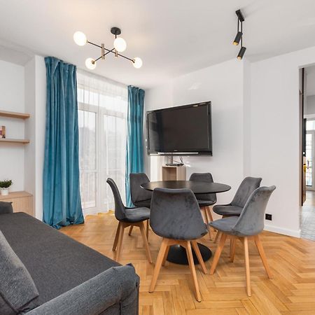 3 Bedroom Apartment Lipowa By Your Freedom วอร์ซอ ภายนอก รูปภาพ