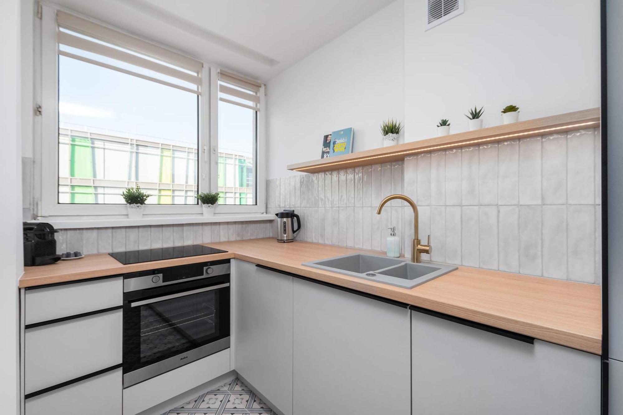 3 Bedroom Apartment Lipowa By Your Freedom วอร์ซอ ภายนอก รูปภาพ