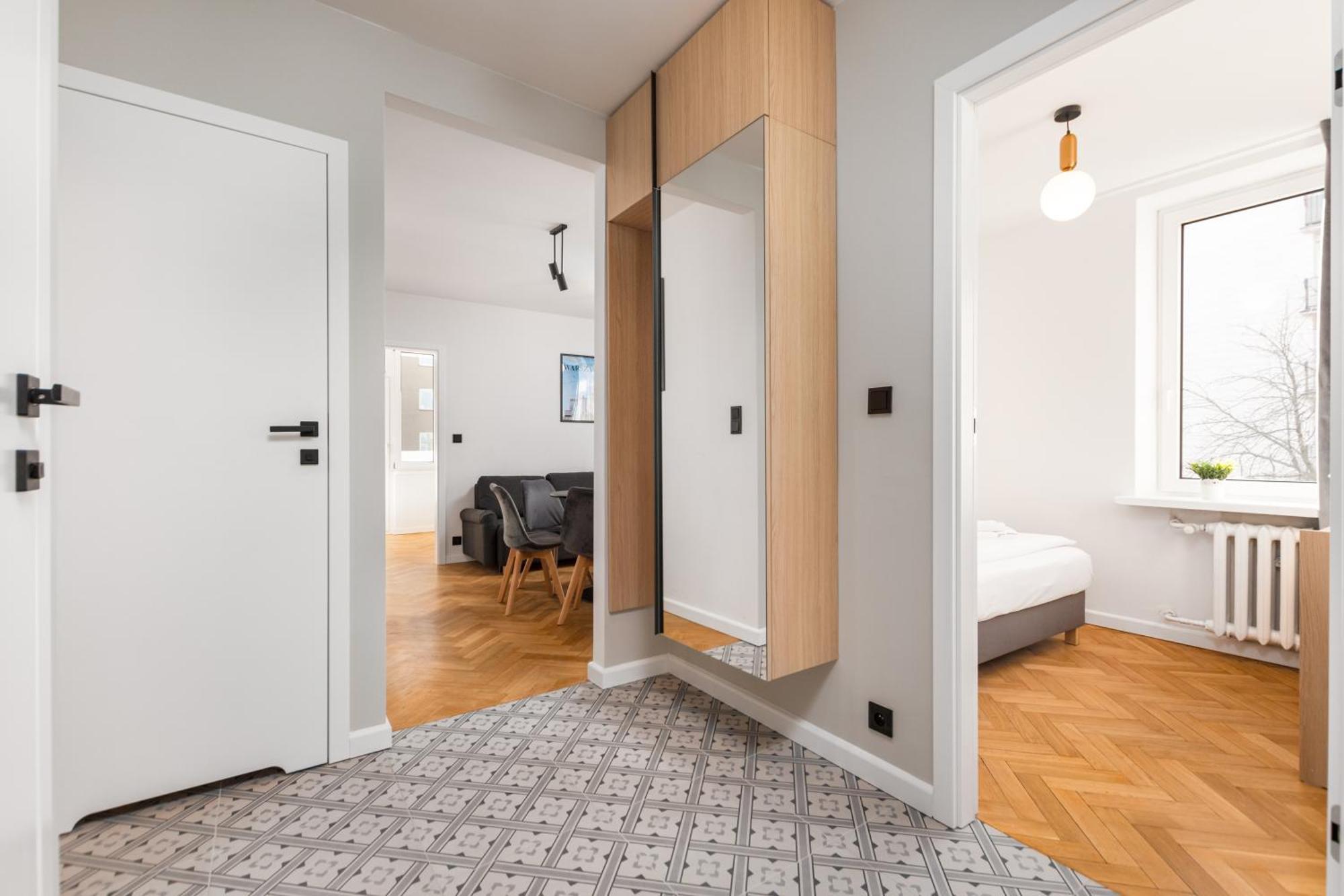 3 Bedroom Apartment Lipowa By Your Freedom วอร์ซอ ภายนอก รูปภาพ